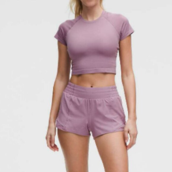 Lululemon Hotty Hot High-Rise Lined Short 2.5" Lavender Lux Size 6 - Picture 1 of 6